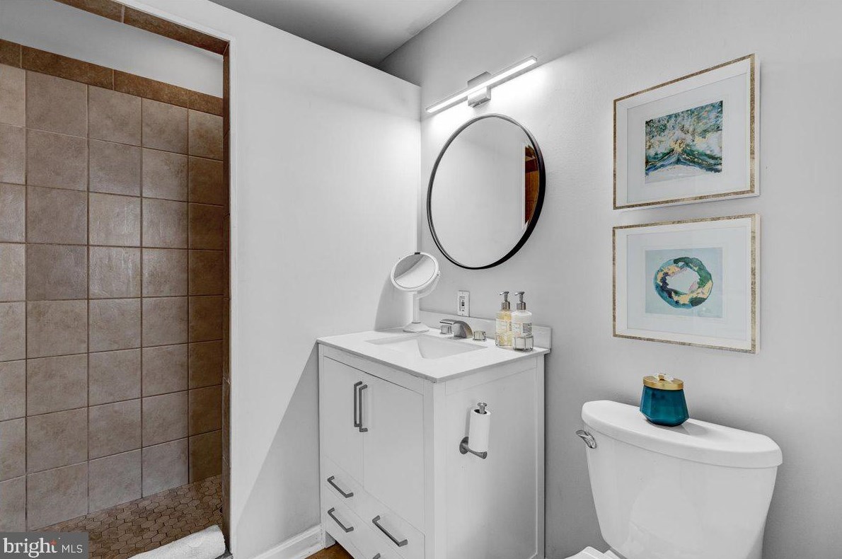 927 Bouldin St, Baltimore MD  21224-5020 exterior