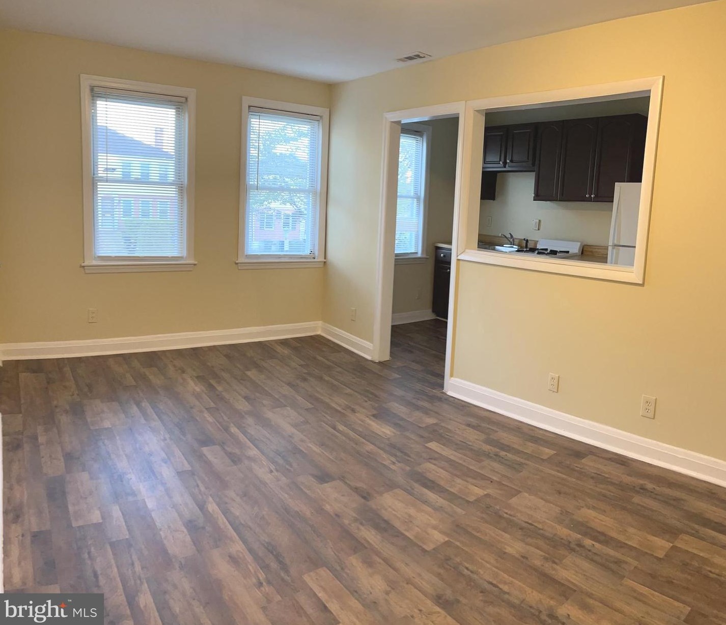 5424 Belle Vista Ave, Baltimore, MD 21206-3581