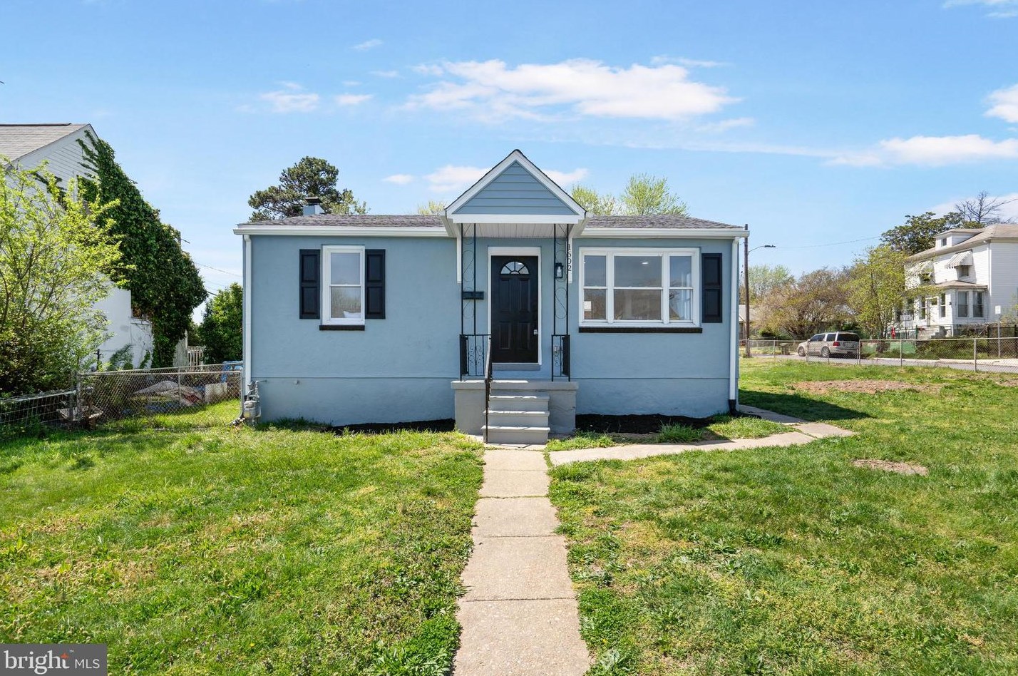 1602 Pumphrey St, Baltimore, MD 21224-6125