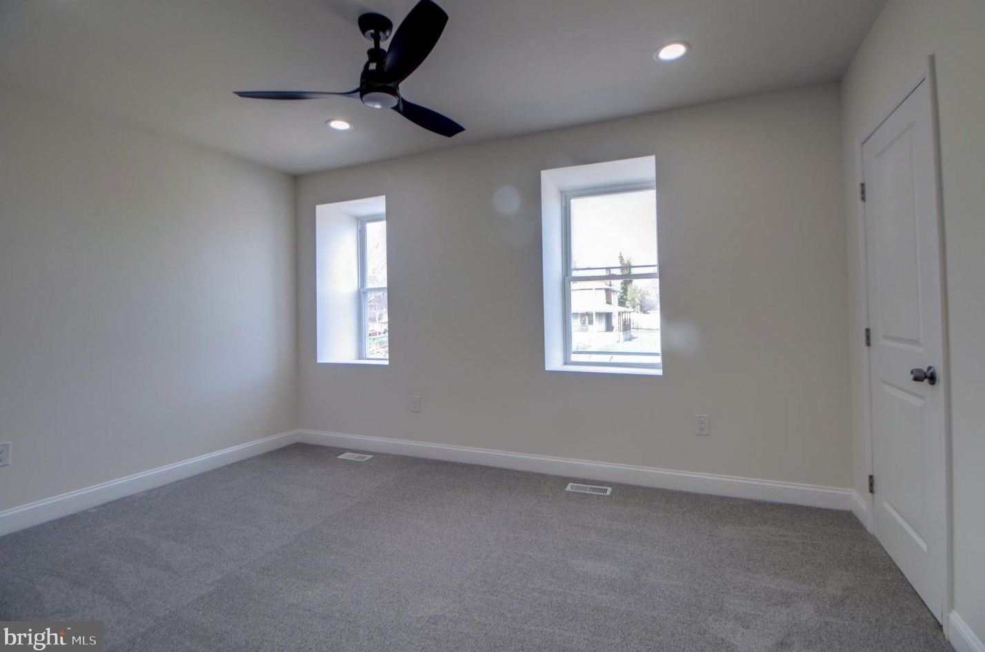 3613 Liberty Heights Ave, Baltimore MD 21215-7805 exterior