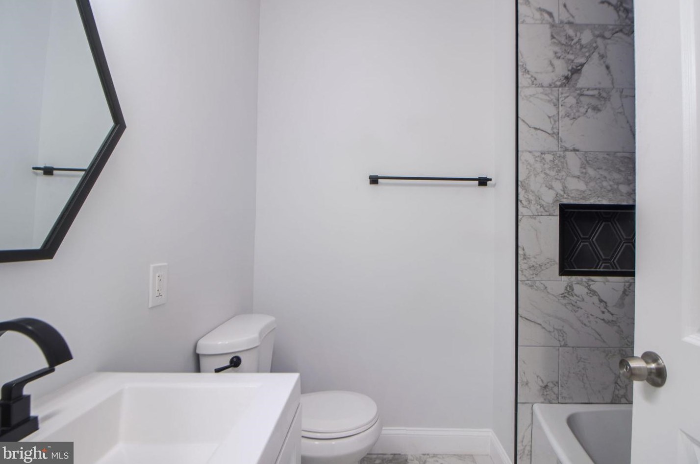 3613 Liberty Heights Ave, Baltimore MD 21215-7805 exterior