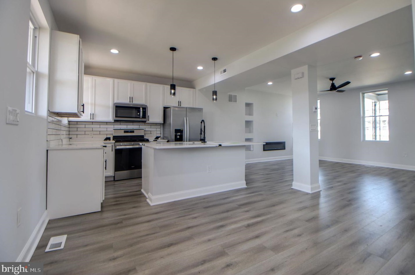 3613 Liberty Heights Ave, Baltimore MD 21215-7805 exterior