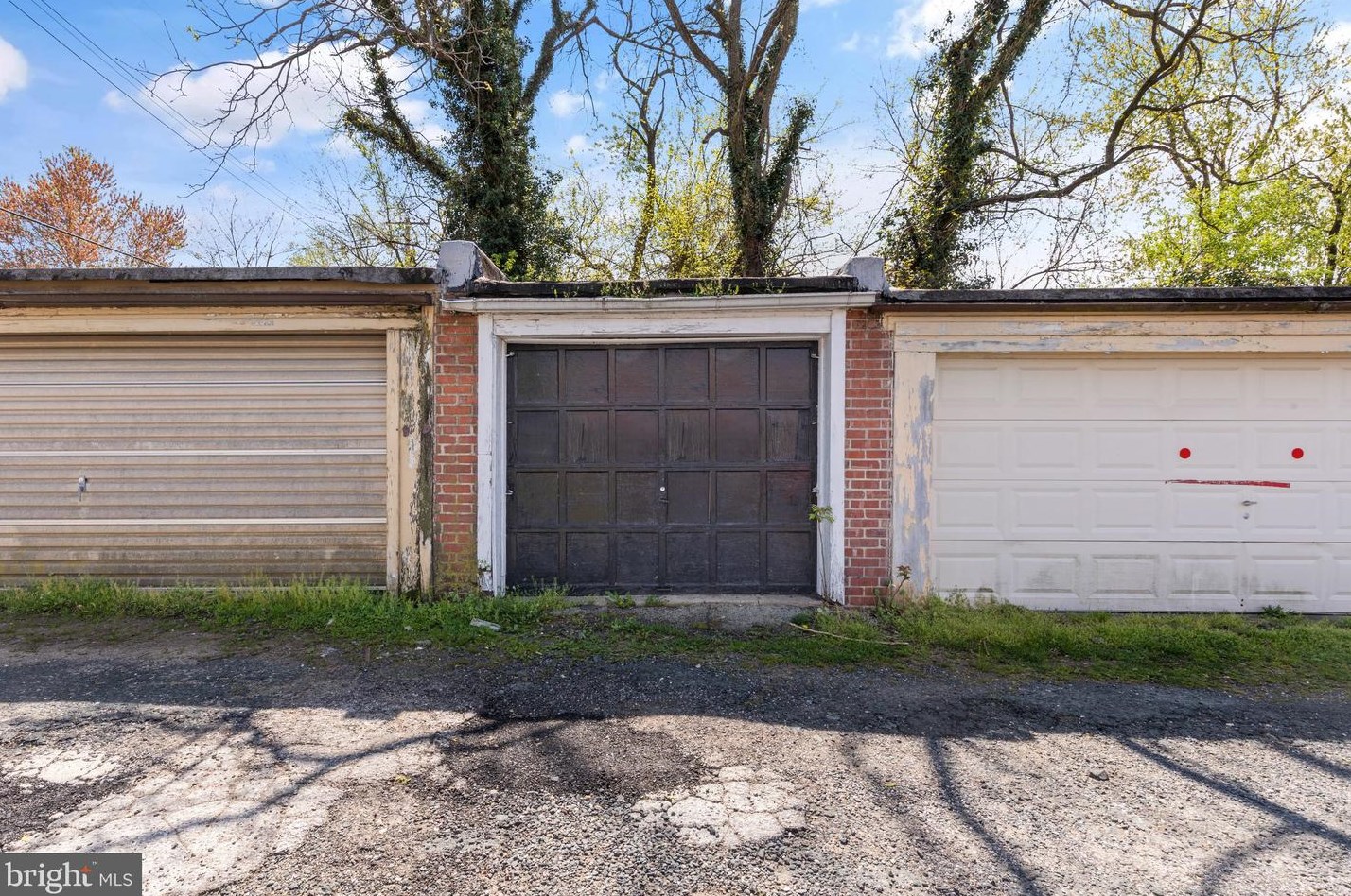 4037 Wilkens Ave, Baltimore MD  21229-4722 exterior