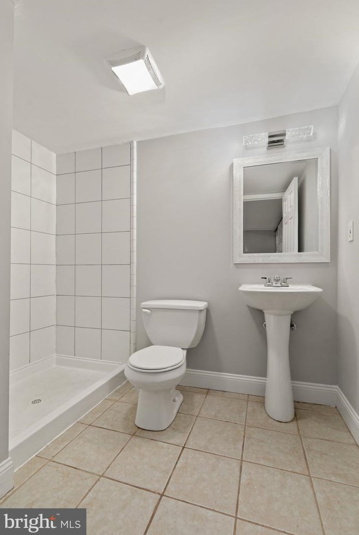 4037 Wilkens Ave, Baltimore MD  21229-4722 exterior