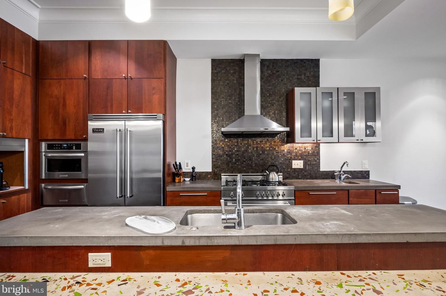 1325 Park Ave, Baltimore MD  21217-4816 exterior