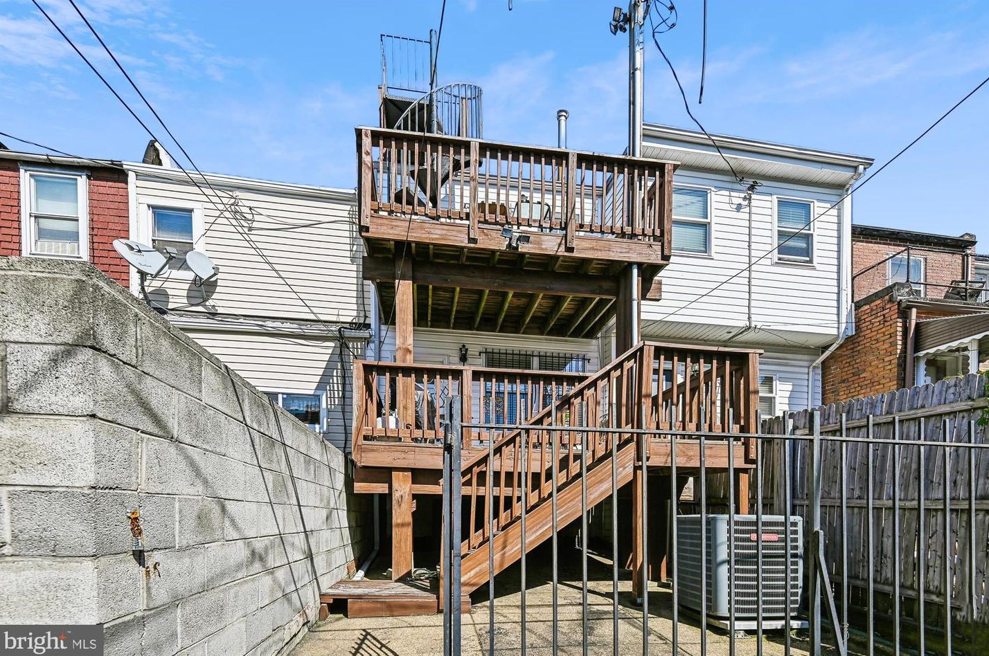 806 Streeper St, Baltimore MD  21224-1725 exterior