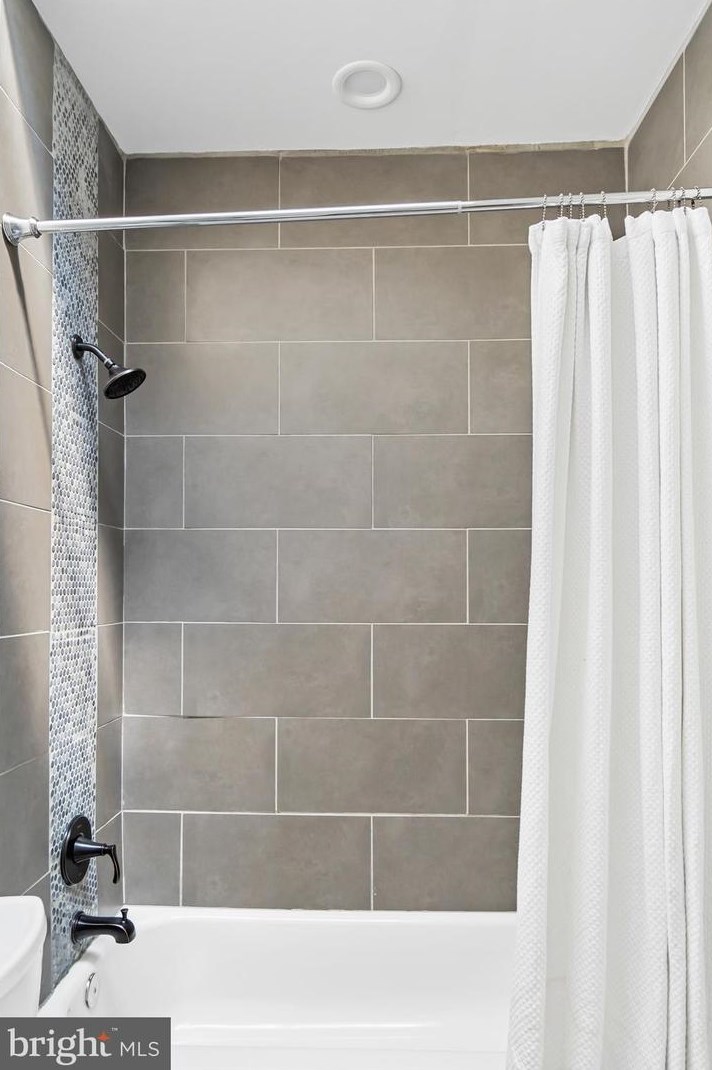 3802 Greenmount Ave, Baltimore MD  21218-1848 exterior