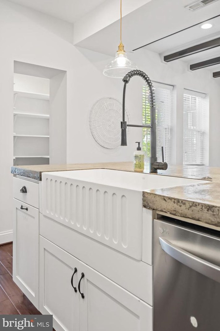 3802 Greenmount Ave, Baltimore MD  21218-1848 exterior