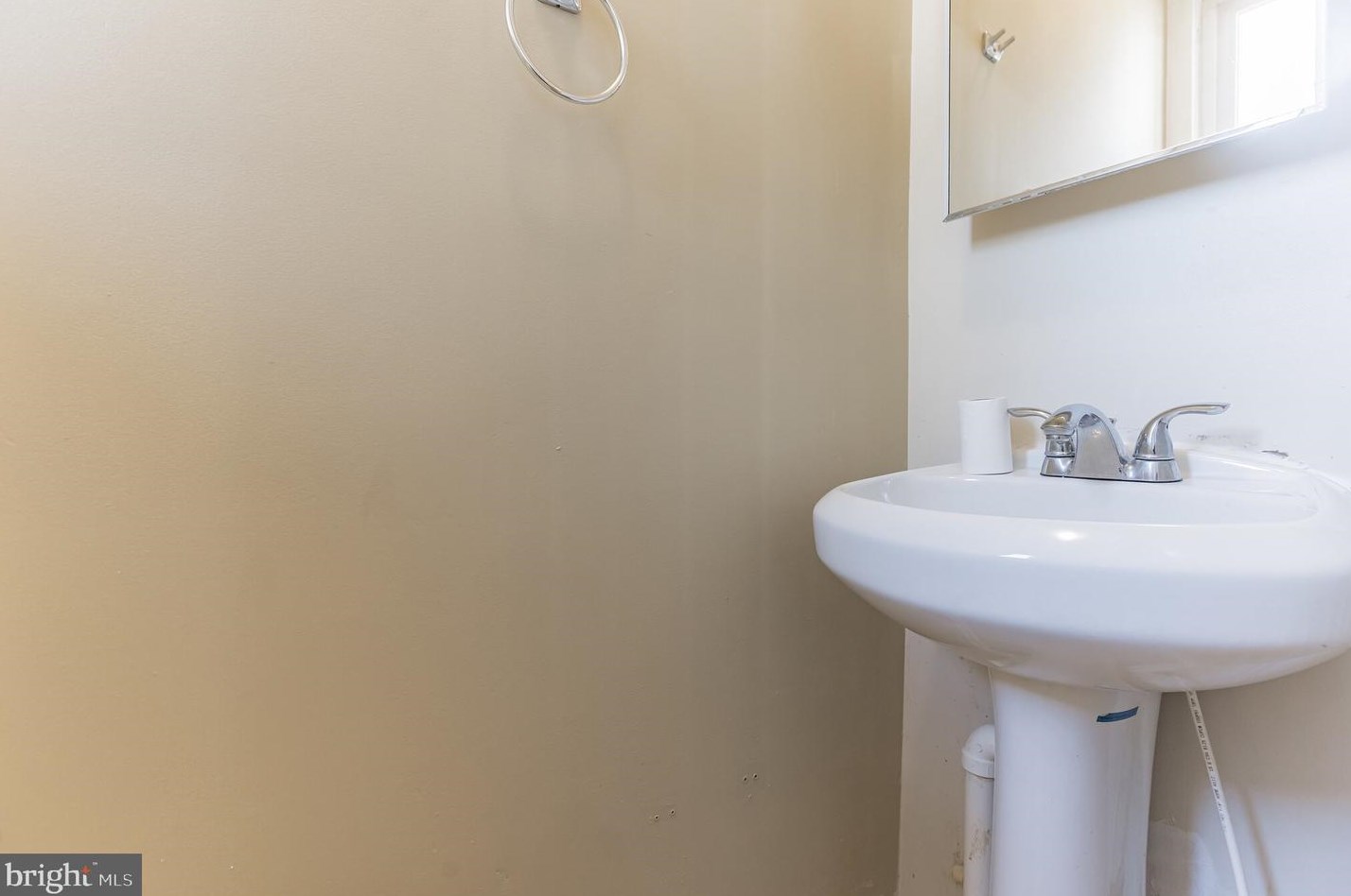 3014 Clifton Park Ter, Baltimore MD  21213-1136 exterior