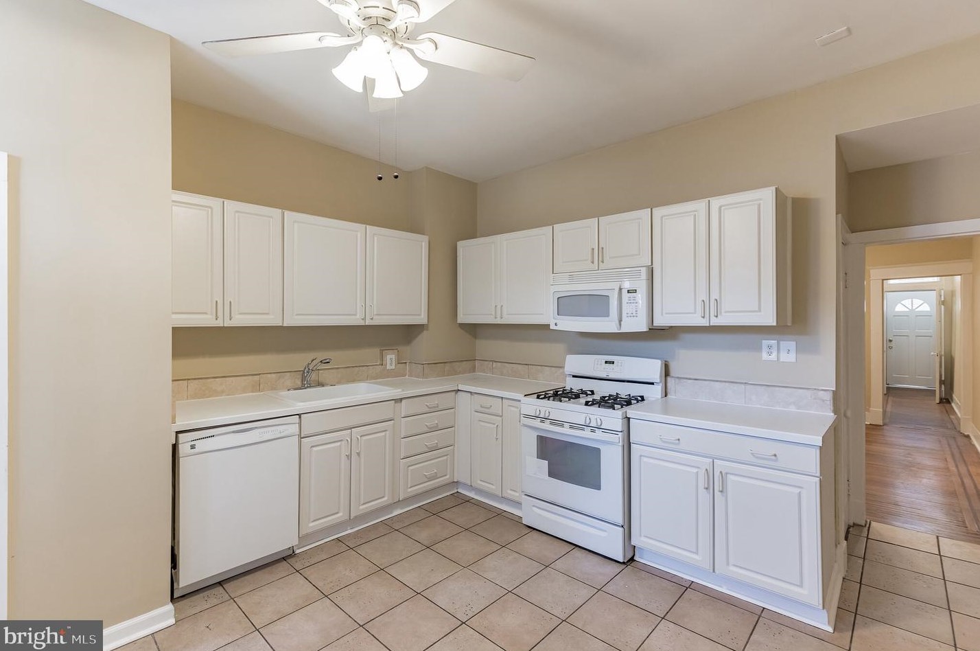 3014 Clifton Park Ter, Baltimore MD  21213-1136 exterior