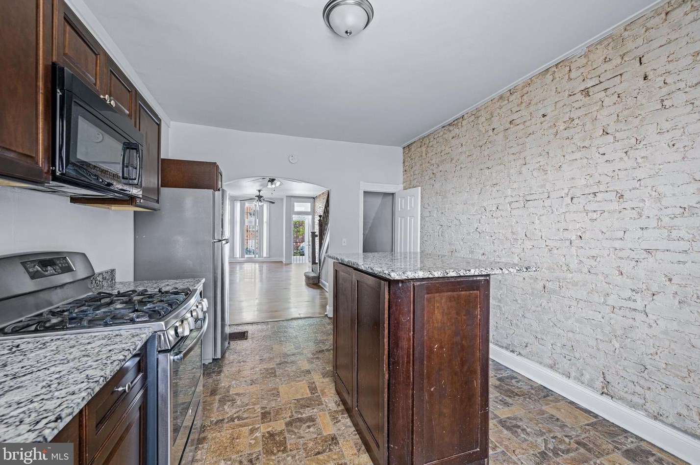 2905 Jefferson St, Baltimore MD  21205-2703 exterior