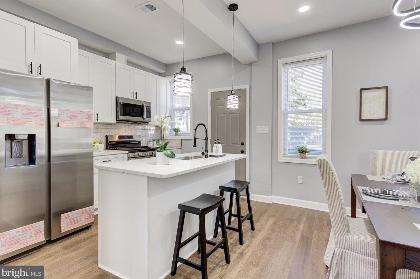 3708 5th St, Baltimore MD  21225-2032 exterior