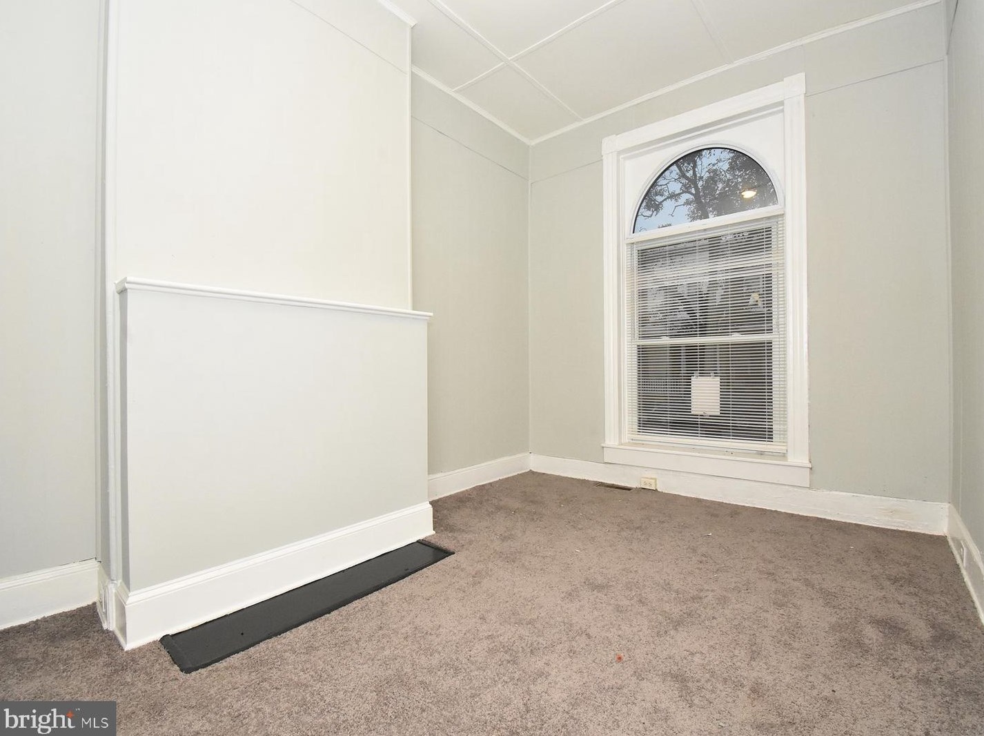 2449 Barclay St, Baltimore MD  21218-5327 exterior