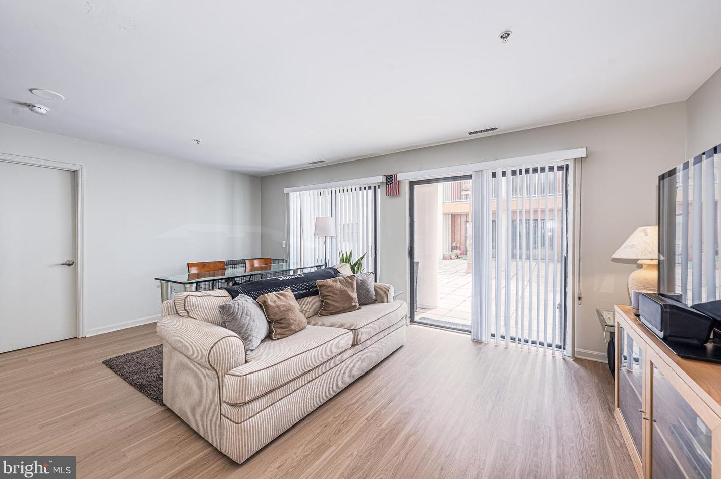 2702 Lighthouse Point E #517, Baltimore, MD 21224