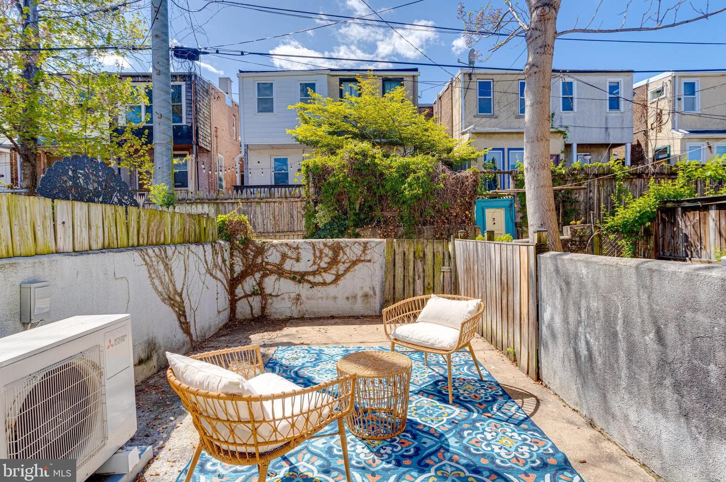 14 Madeira St, Baltimore MD  21231-1650 exterior