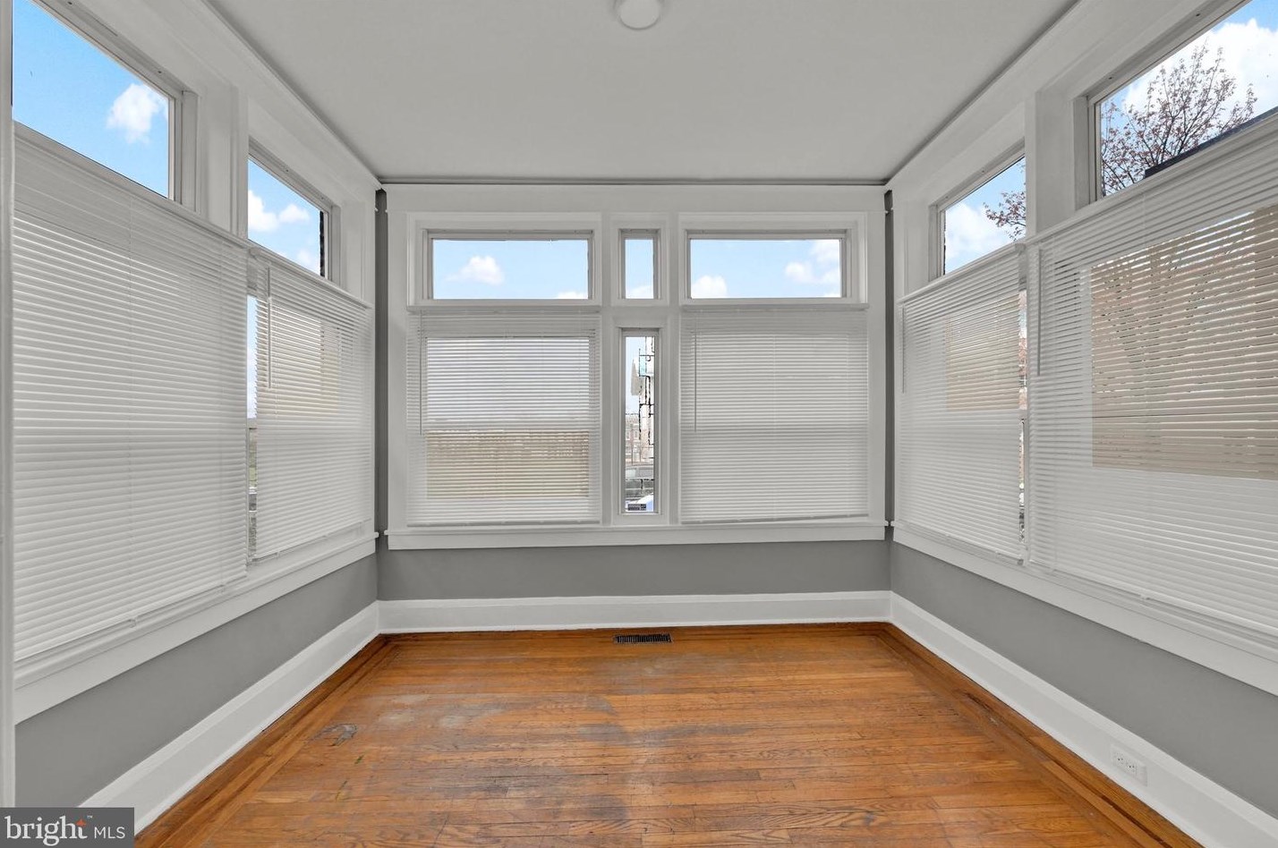 818 35th St, Baltimore MD  21218-2930 exterior