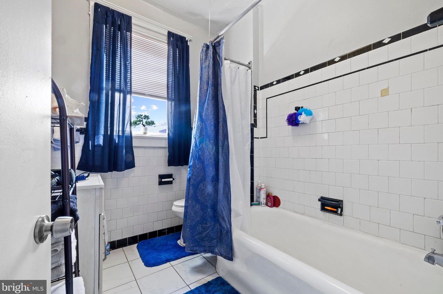 818 35th St, Baltimore MD  21218-2930 exterior