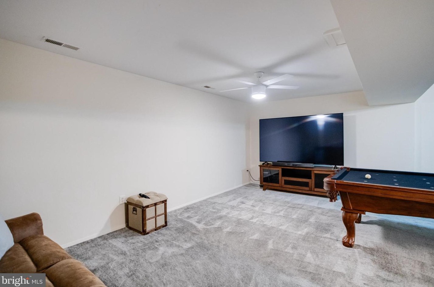 1208 Linden Grn, Baltimore MD 21217-3600 exterior