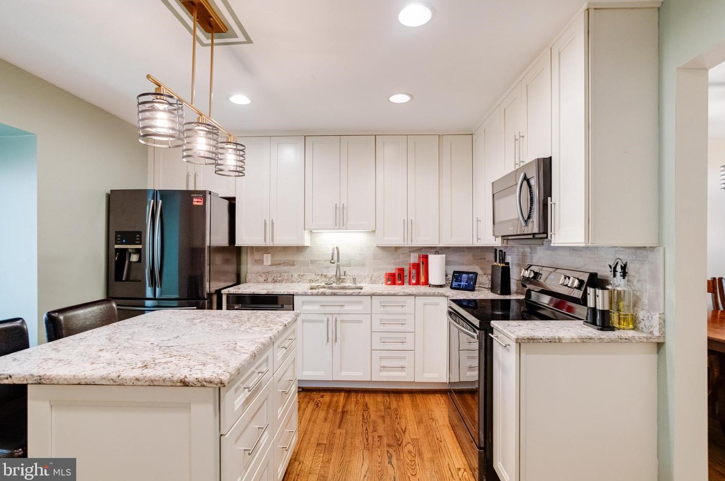 1208 Linden Grn, Baltimore MD 21217-3600 exterior