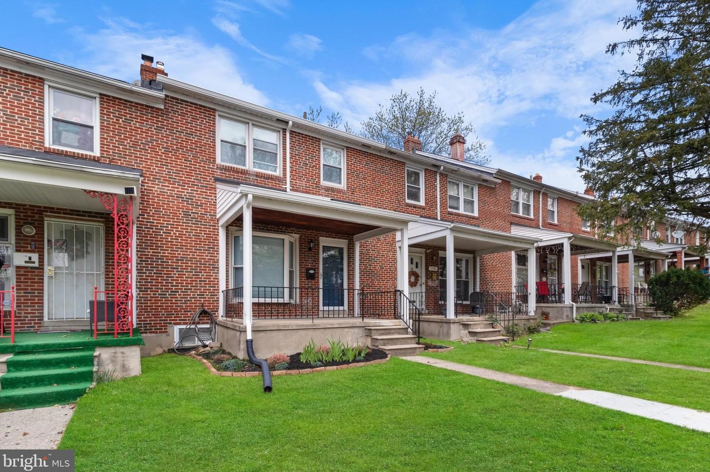 1140 Northern Ct, Baltimore, MD 21239-5969
