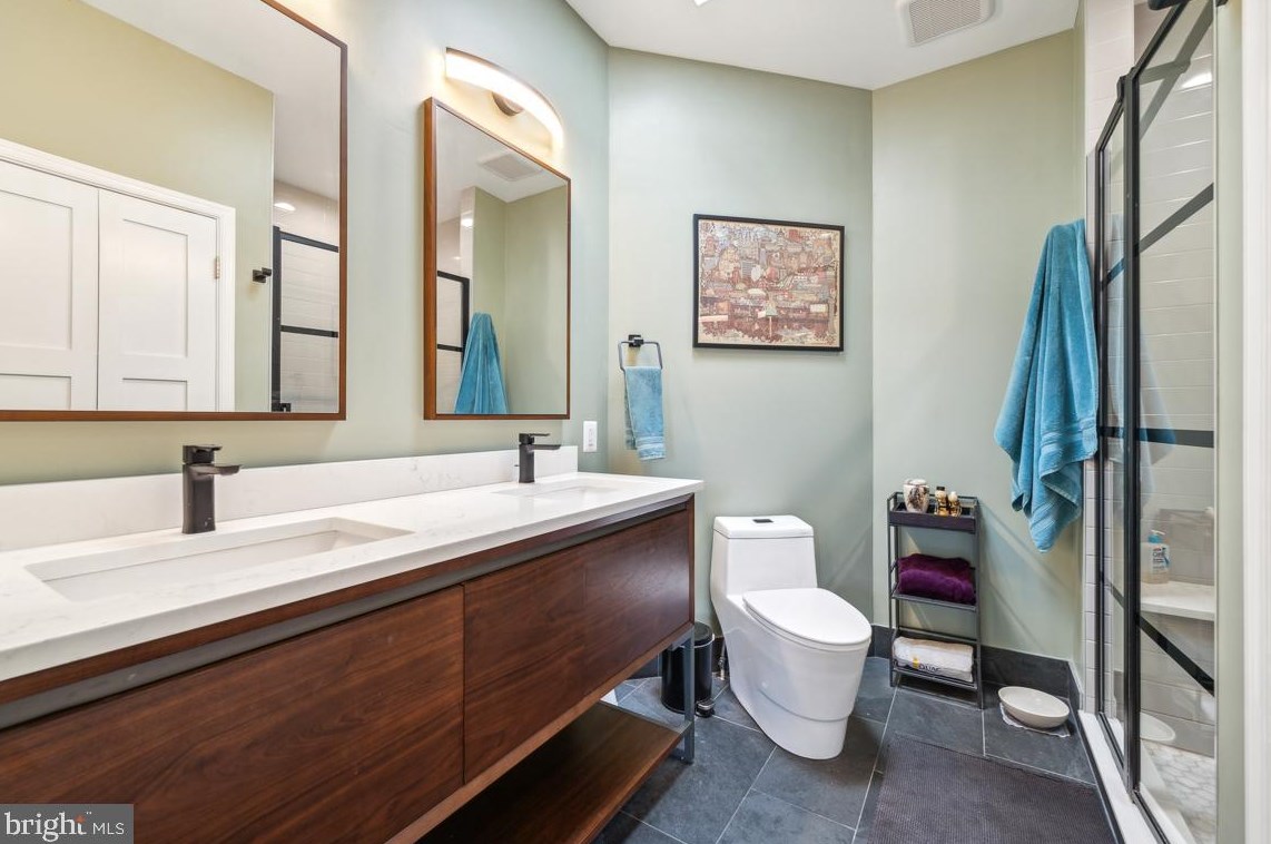 2736 Huntingdon Ave, Baltimore MD  21211-3012 exterior