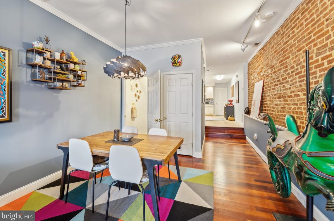 2736 Huntingdon Ave, Baltimore MD  21211-3012 exterior