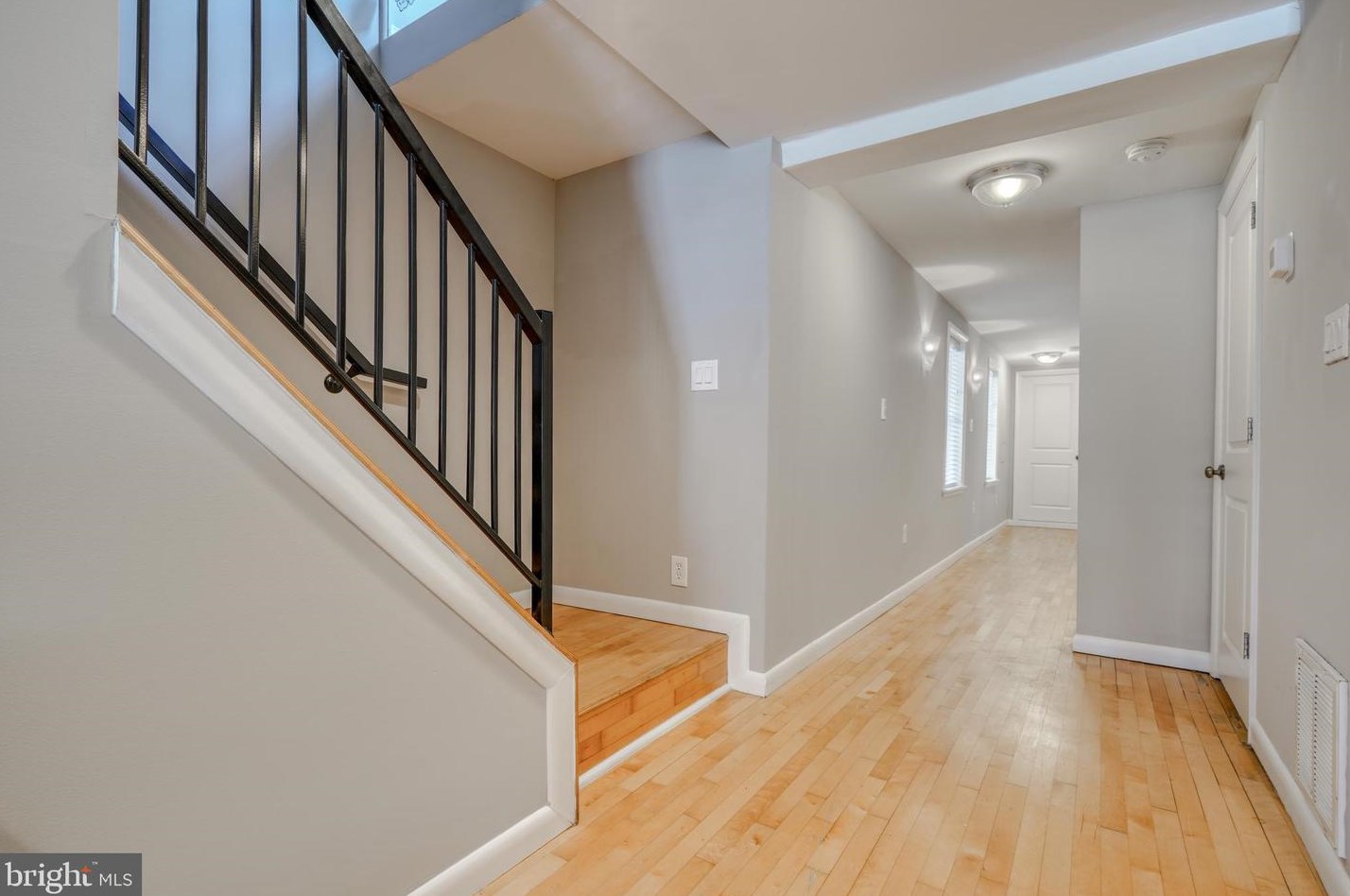 39 Arlington Ave, Baltimore MD  21223-2616 exterior