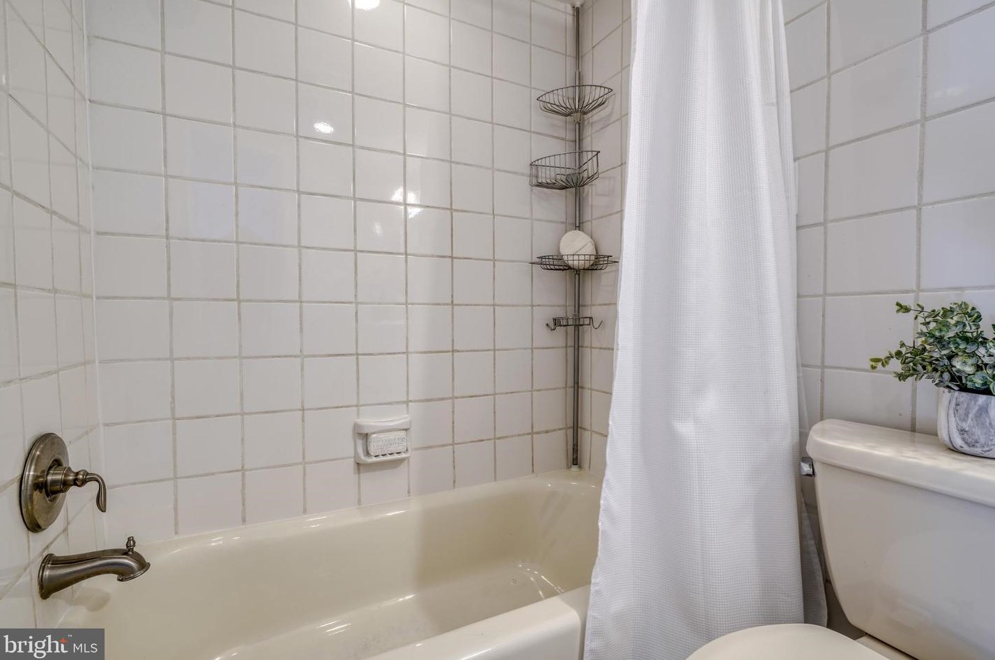 39 Arlington Ave, Baltimore MD  21223-2616 exterior