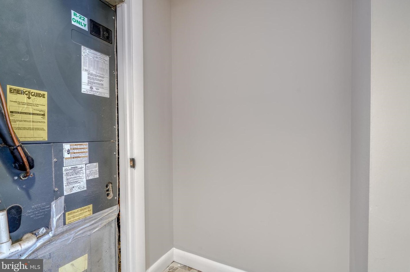 39 Arlington Ave, Baltimore MD  21223-2616 exterior