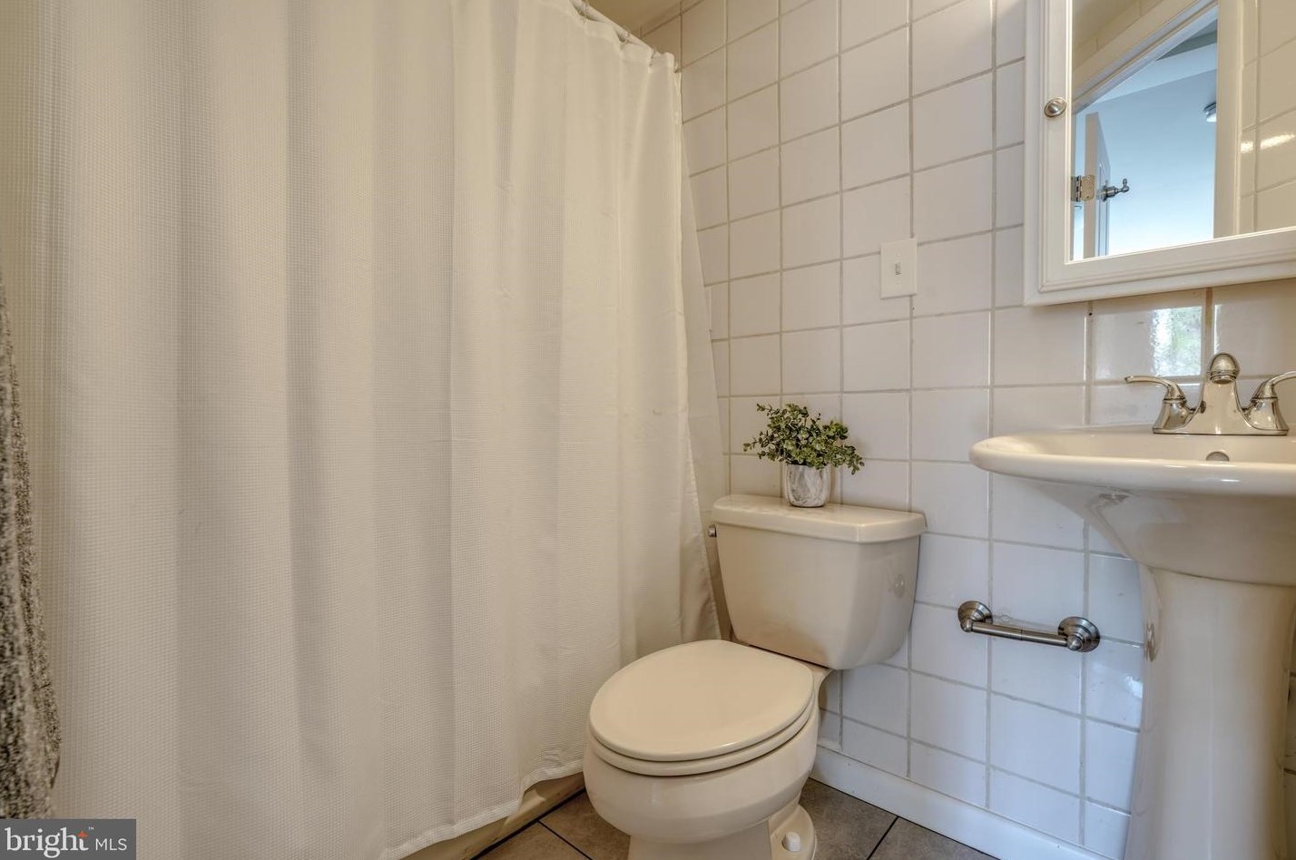 39 Arlington Ave, Baltimore MD  21223-2616 exterior