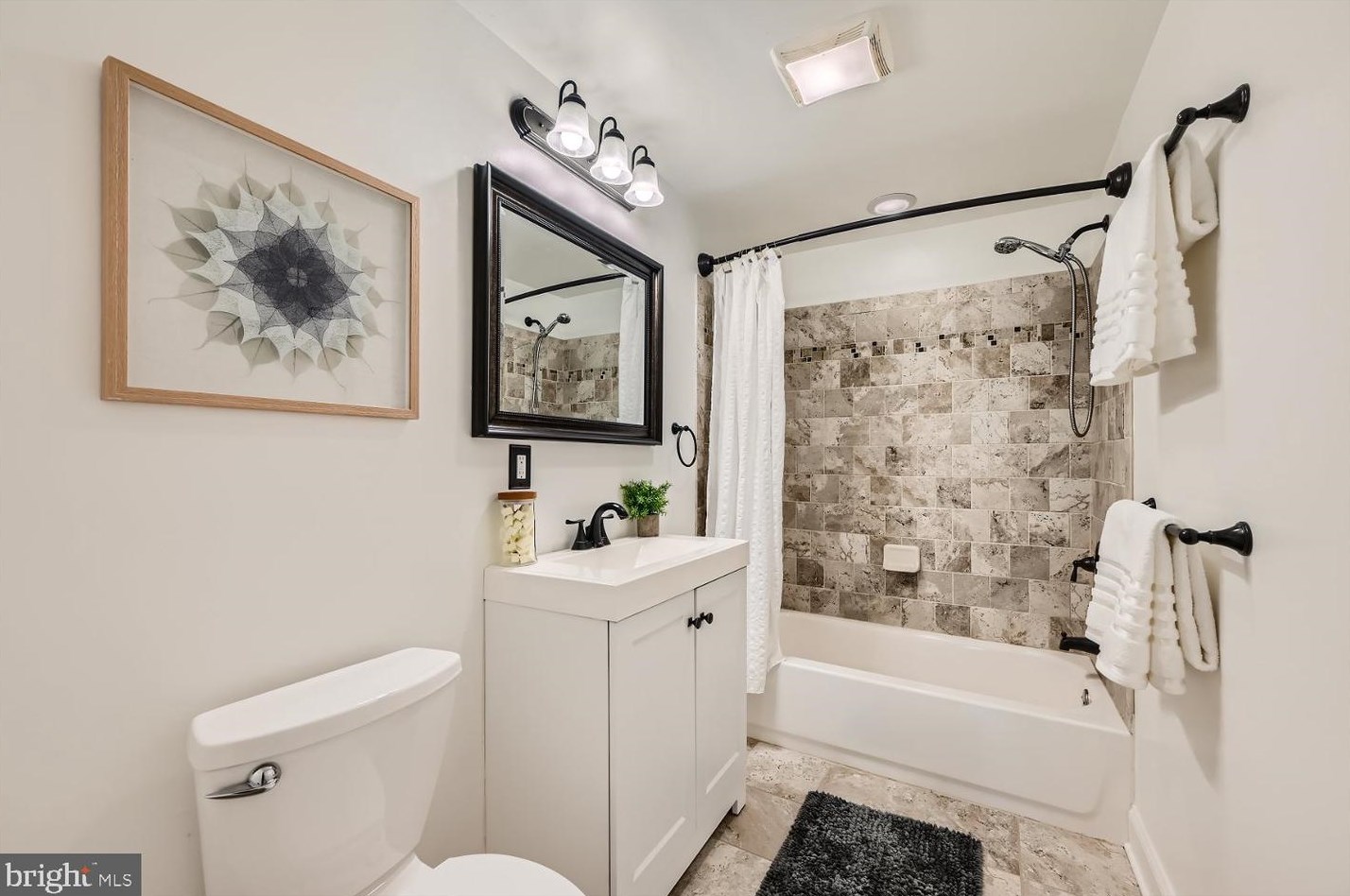 4333 Falls Rd, Baltimore MD  21211-1223 exterior