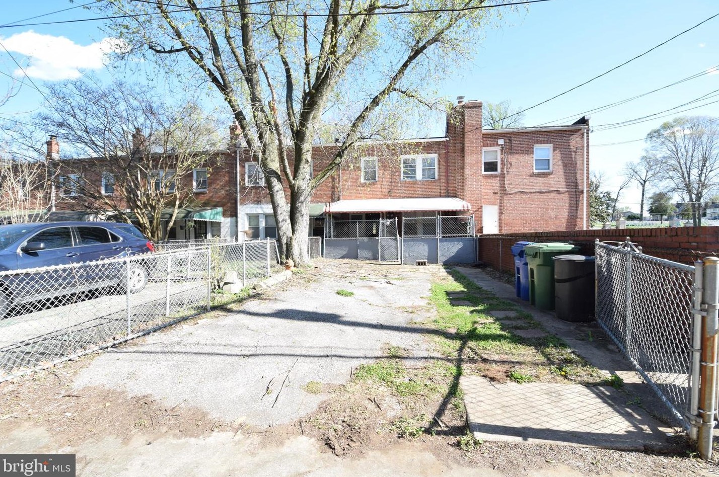 5460 Frederick Ave, Baltimore MD  21229-3222 exterior