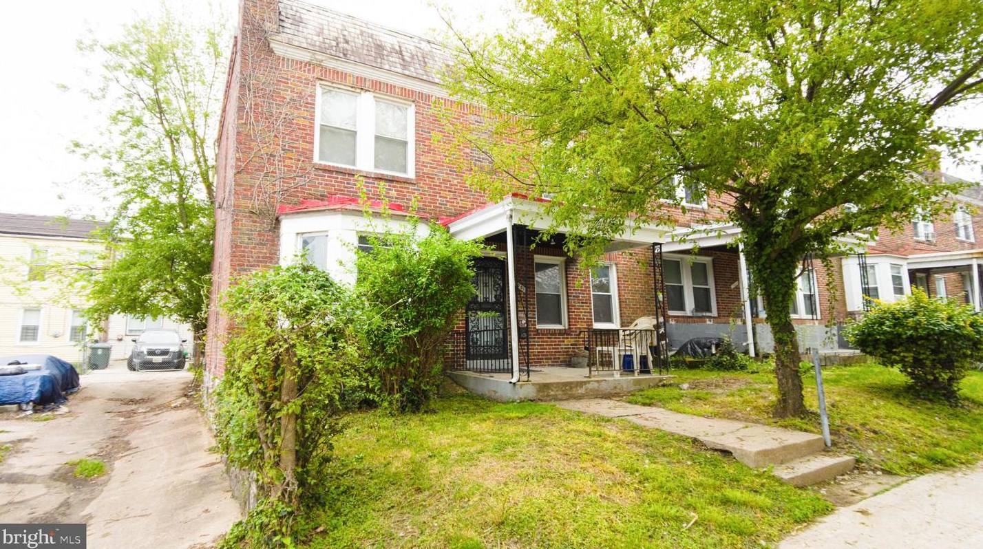3001 Elgin Ave, Baltimore, MD 21216-2706