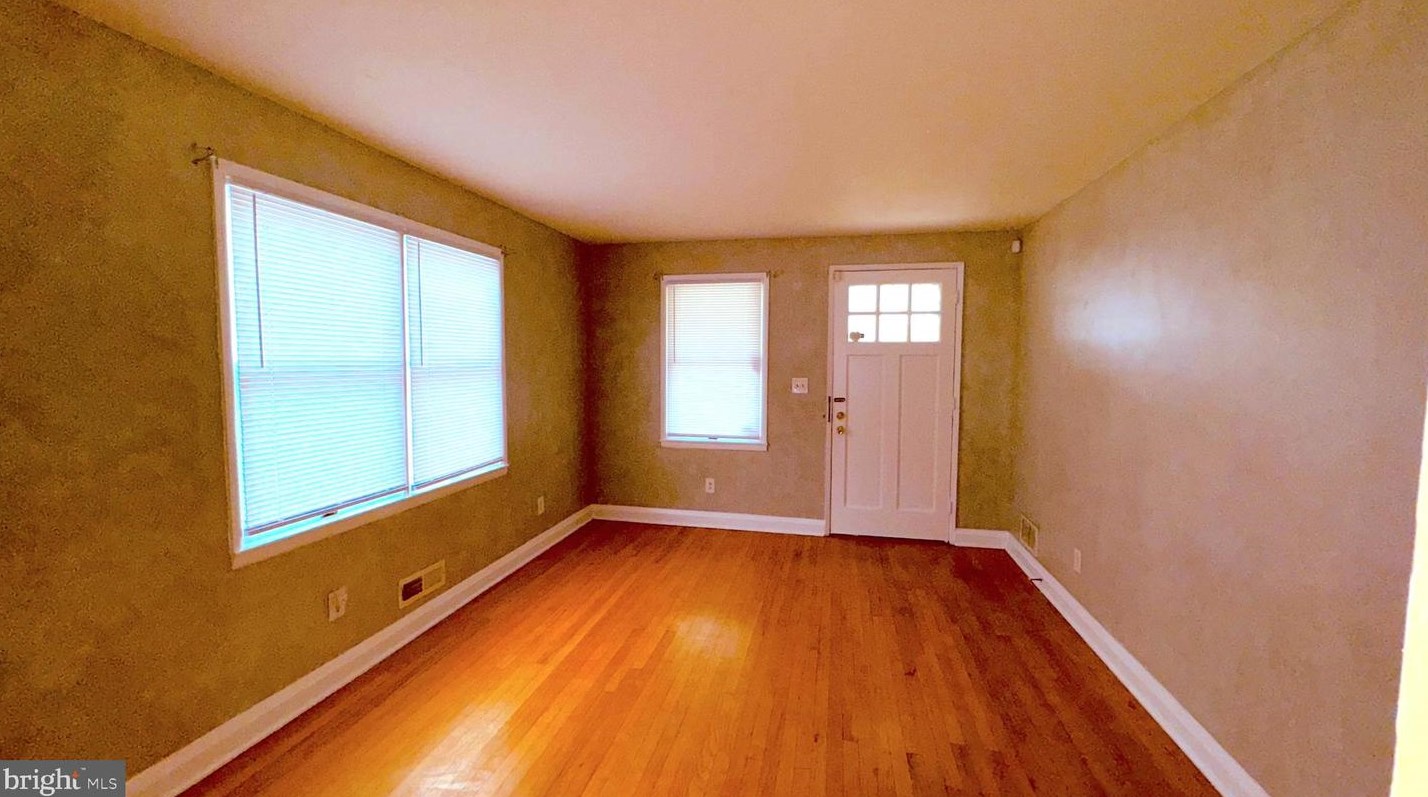2508 Moore Ave, Baltimore, MD 21234-7531