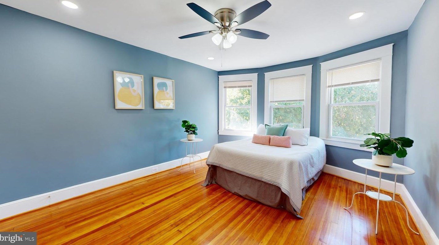 3413 Cedardale Rd, Baltimore MD  21215-7301 exterior