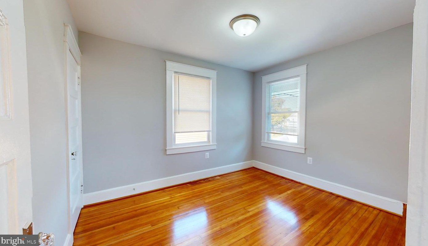 3413 Cedardale Rd, Baltimore MD  21215-7301 exterior