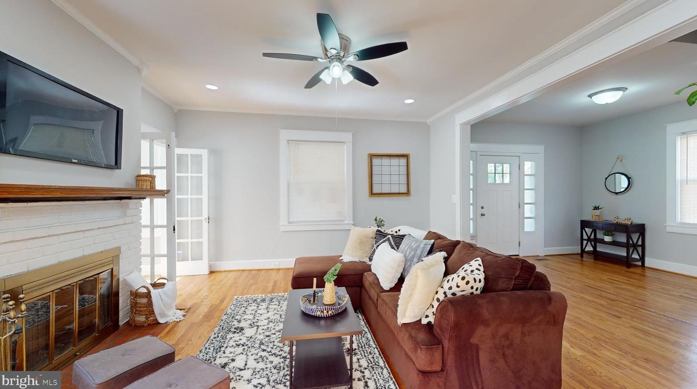 3413 Cedardale Rd, Baltimore MD  21215-7301 exterior