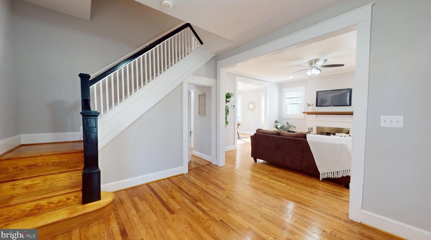 3413 Cedardale Rd, Baltimore MD  21215-7301 exterior