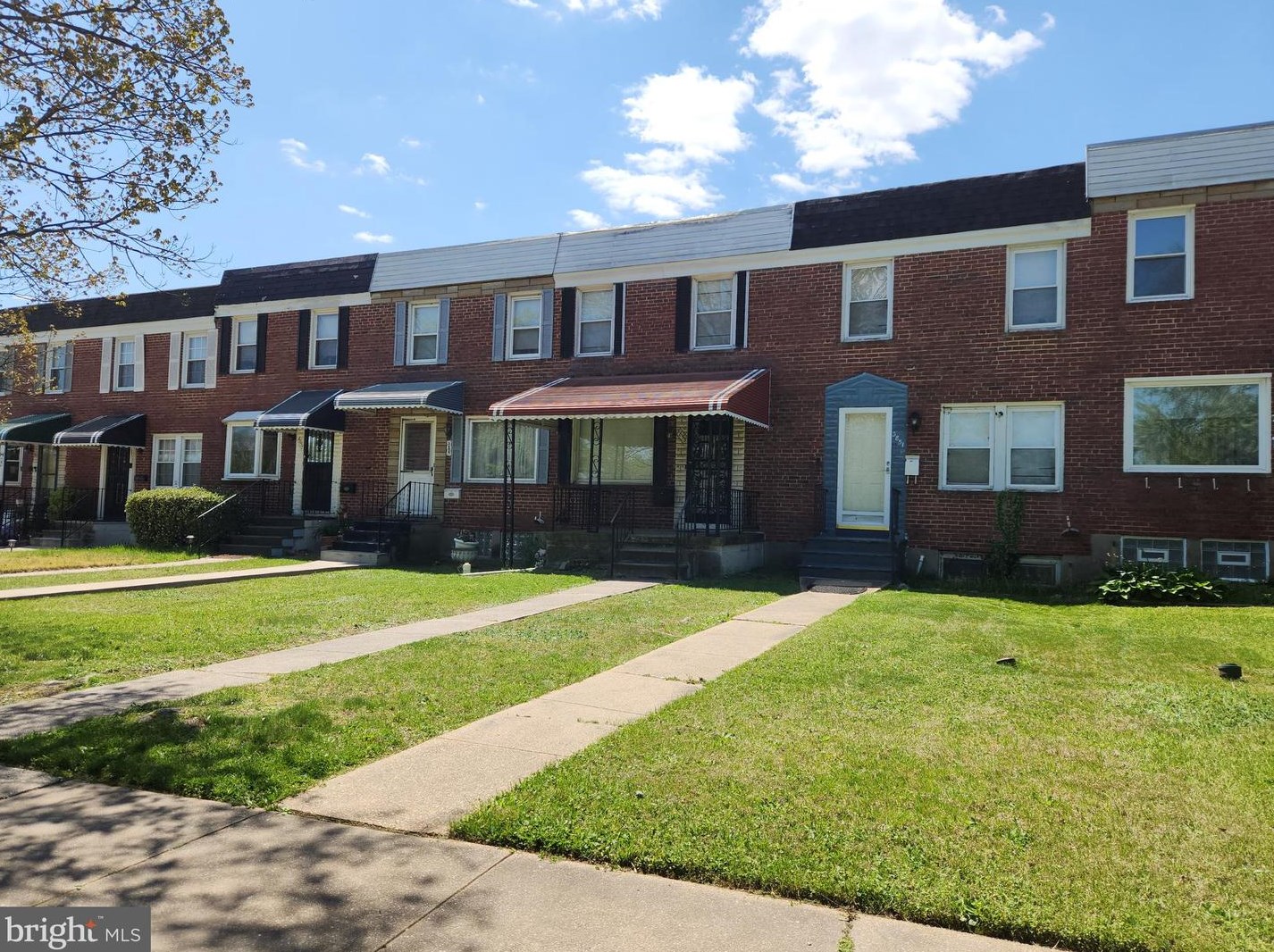 3853 Shannon Dr, Baltimore MD  21213-1826 exterior