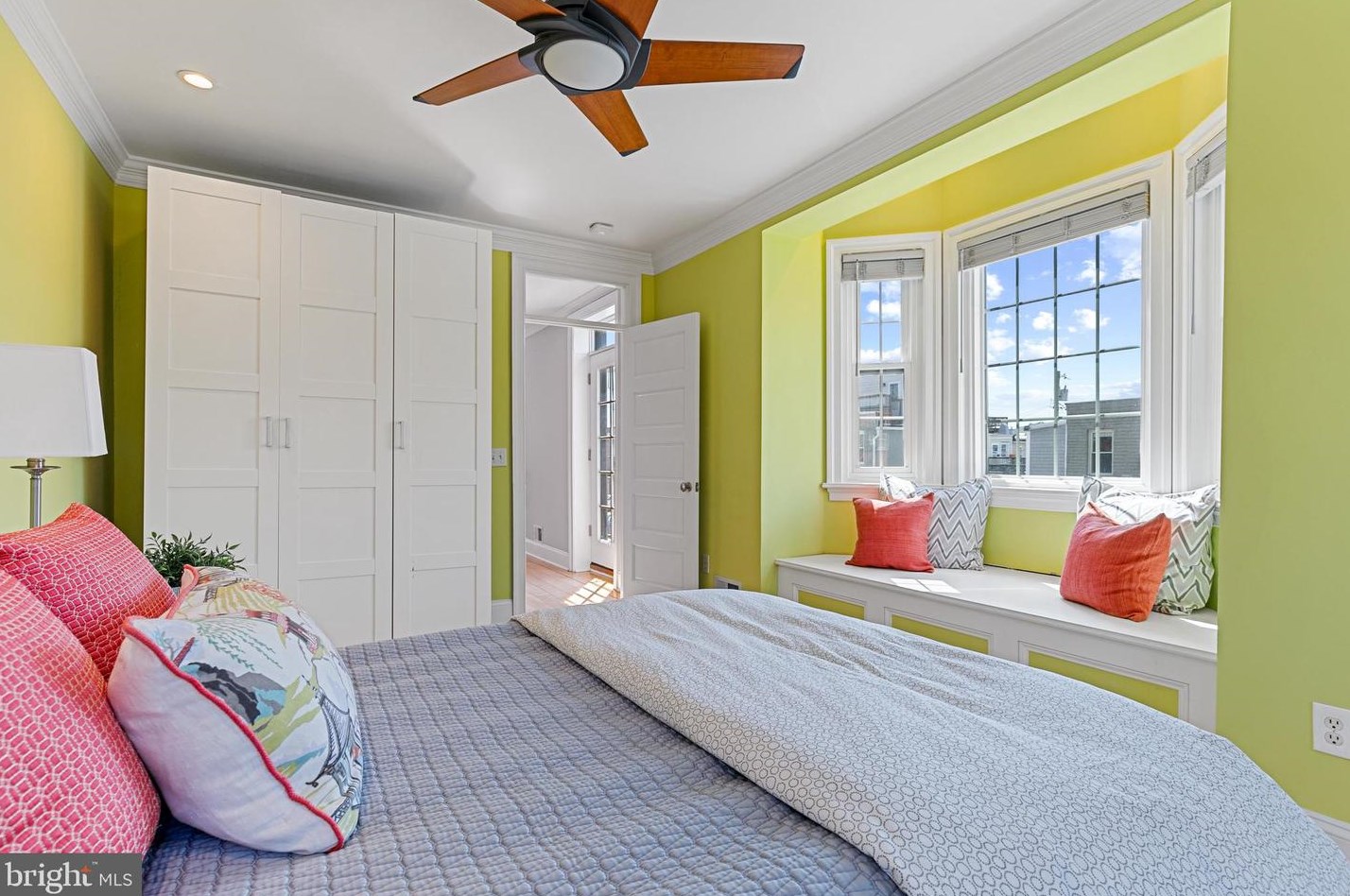 749 Decker Ave, Baltimore MD 21224-3946 exterior