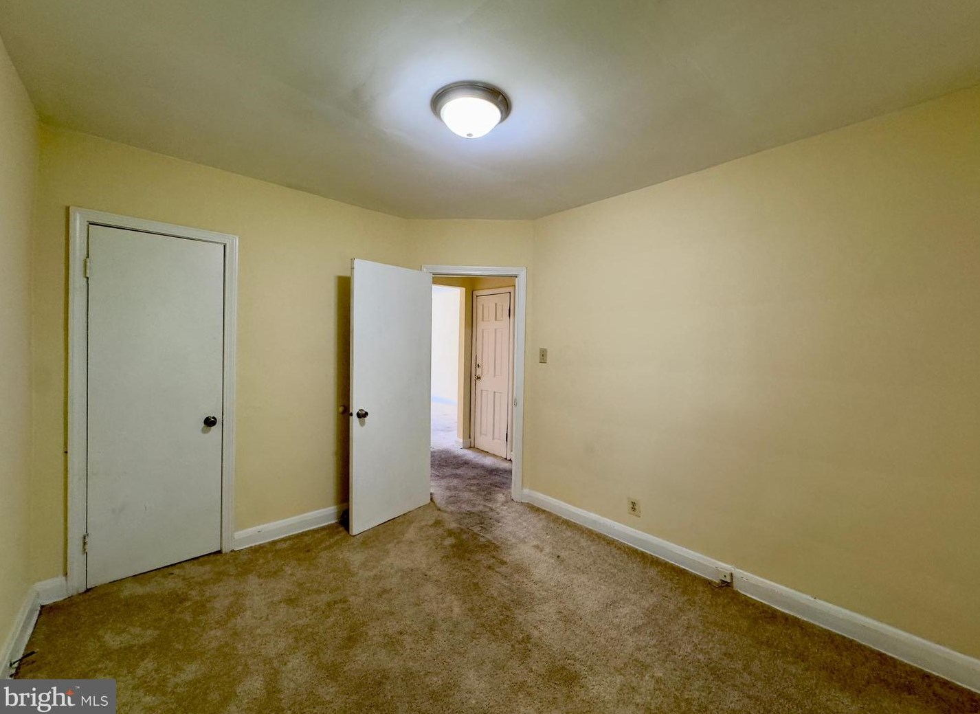 6102 Macbeth Dr, Baltimore MD  21239-1910 exterior