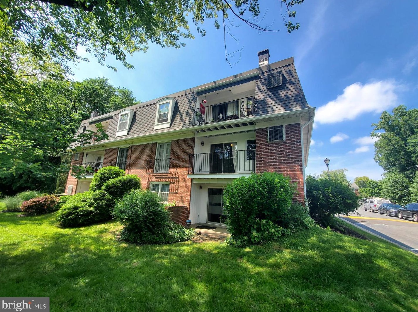 329 Homeland Southway, Baltimore MD  21212-4164 exterior