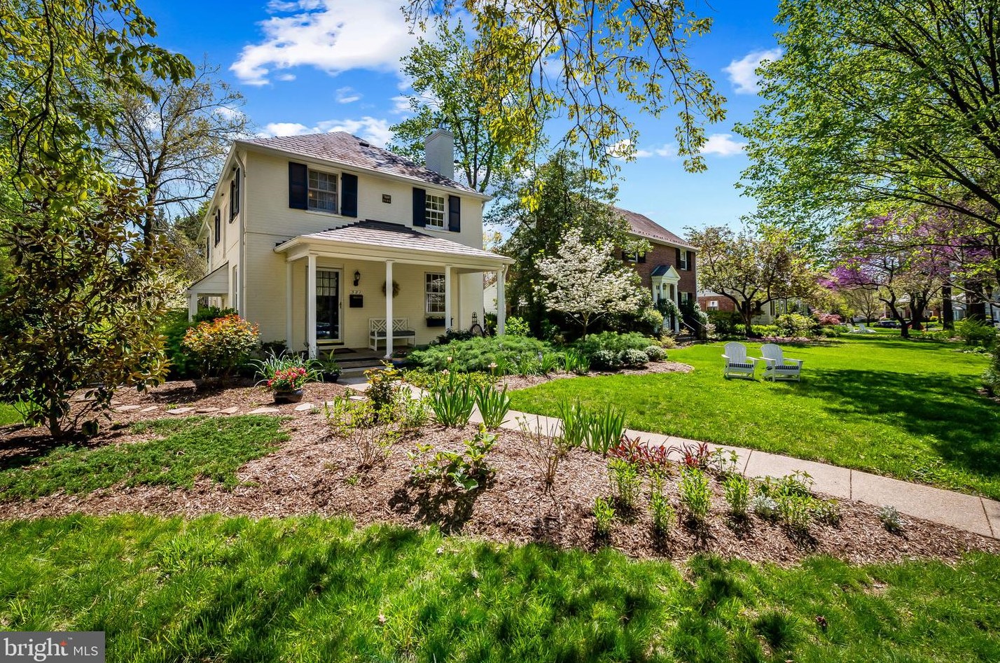 321 Broadmoor Rd, Baltimore, MD 21212-3808