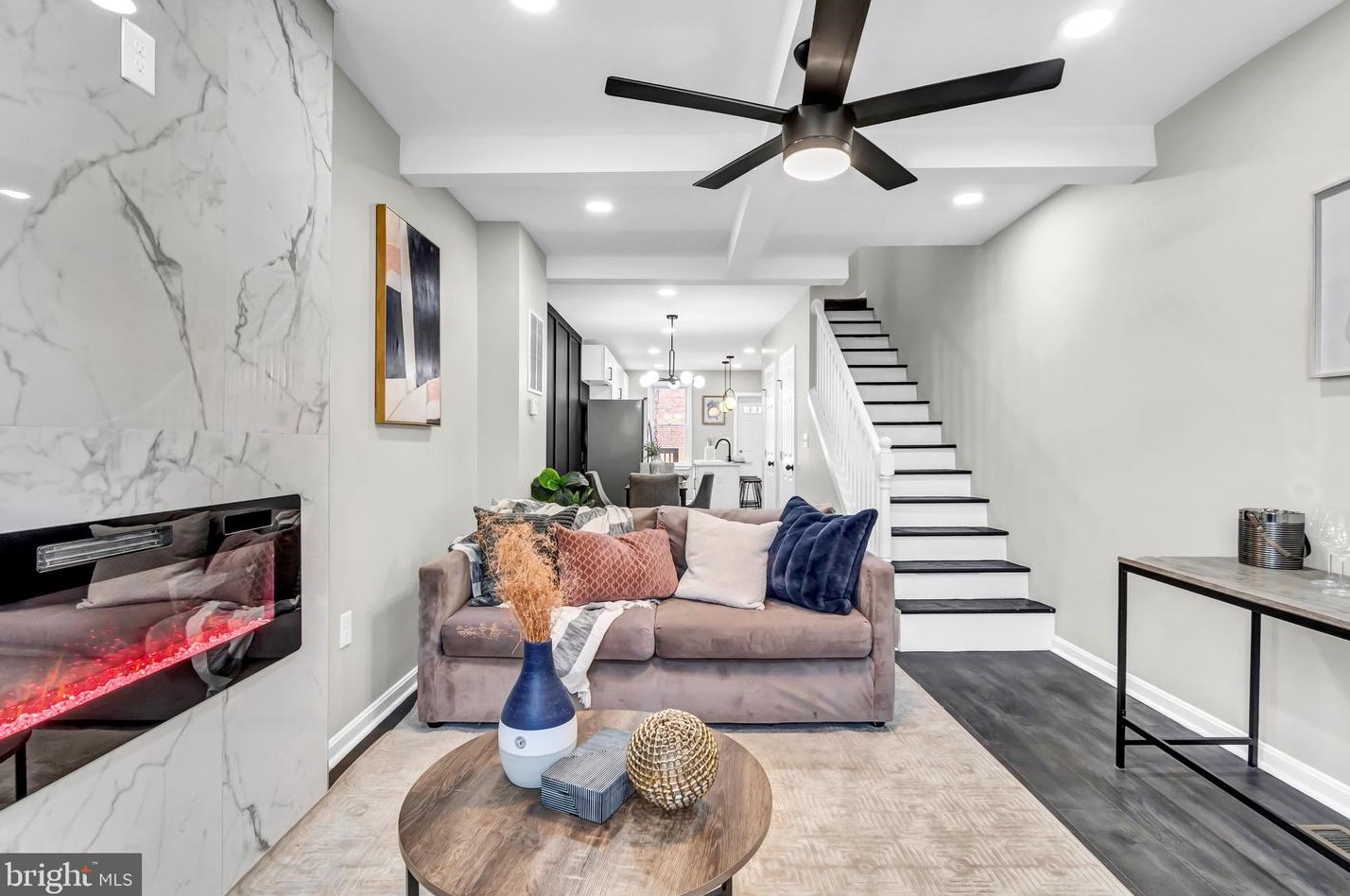 2504 Madison St, Baltimore MD  21205-1702 exterior