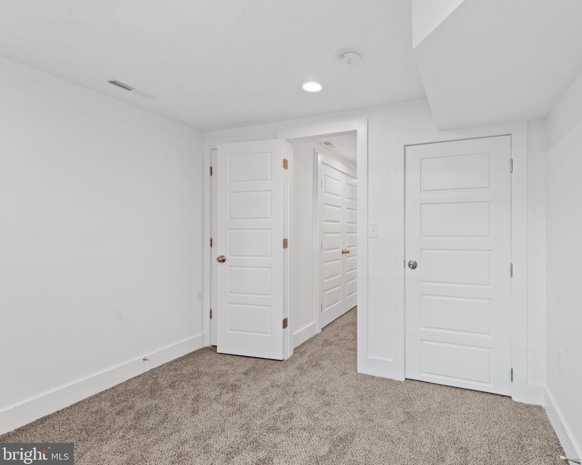 338 Robinson St, Baltimore MD  21224-2216 exterior