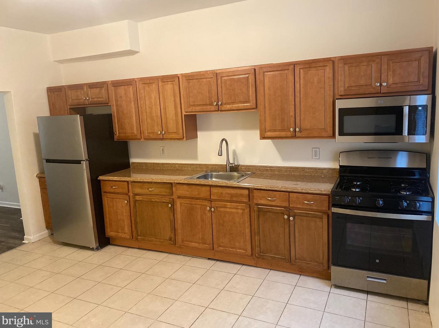 516 N Loudon Ave, Baltimore, MD 21229