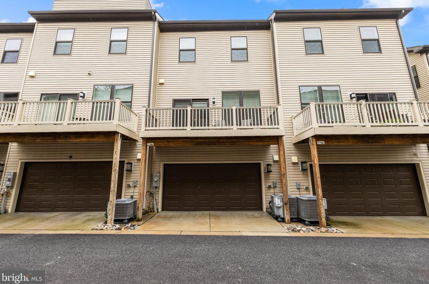 4312 Laplata Ave, Baltimore MD  21211-1101 exterior