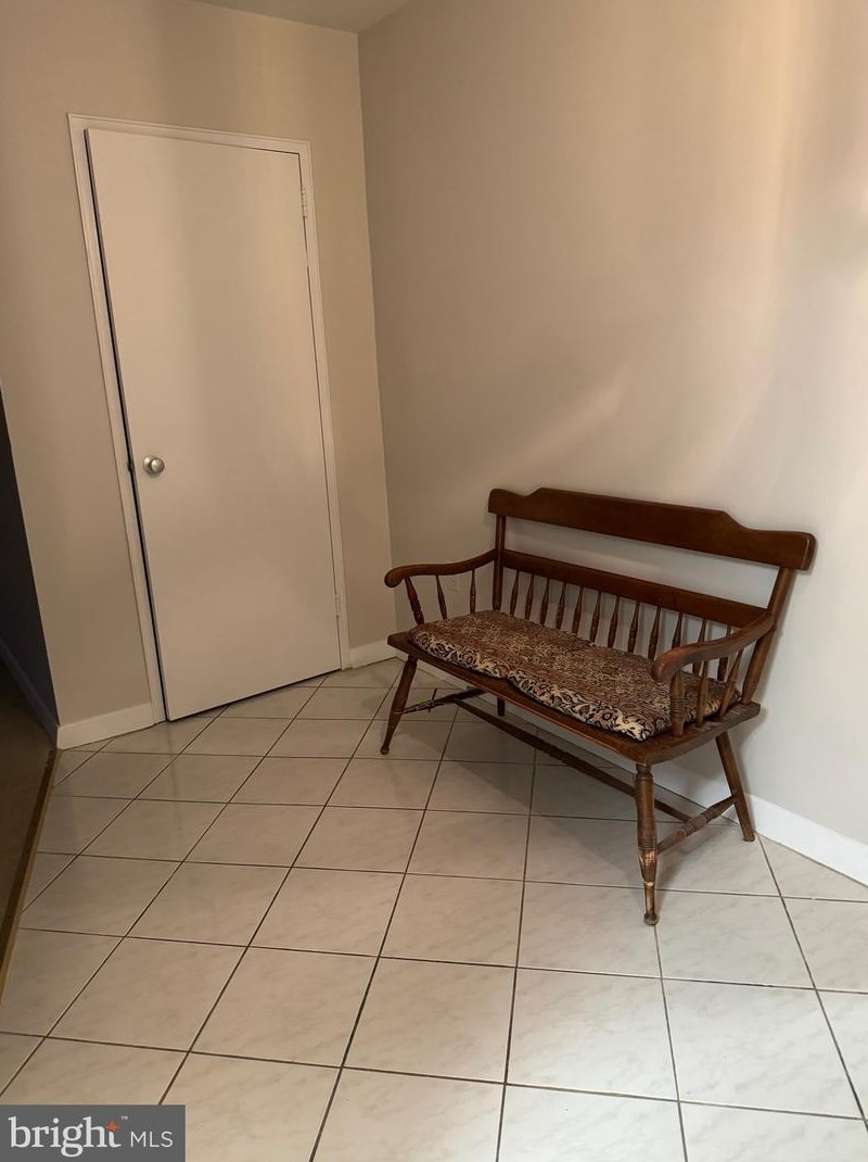 7121 Park Heights Ave #303, Baltimore, MD 21215