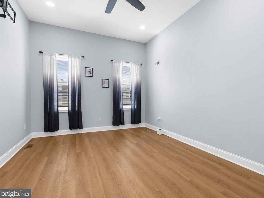 29 Kresson St, Baltimore MD 21224-1710 exterior