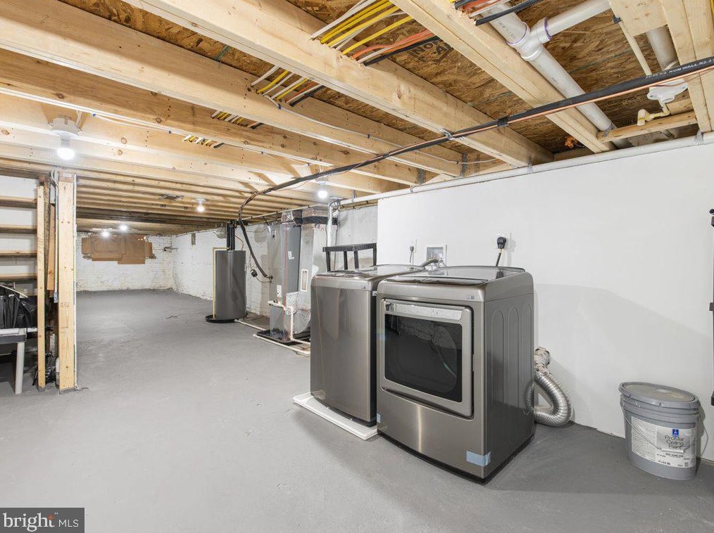 29 Kresson St, Baltimore MD 21224-1710 exterior